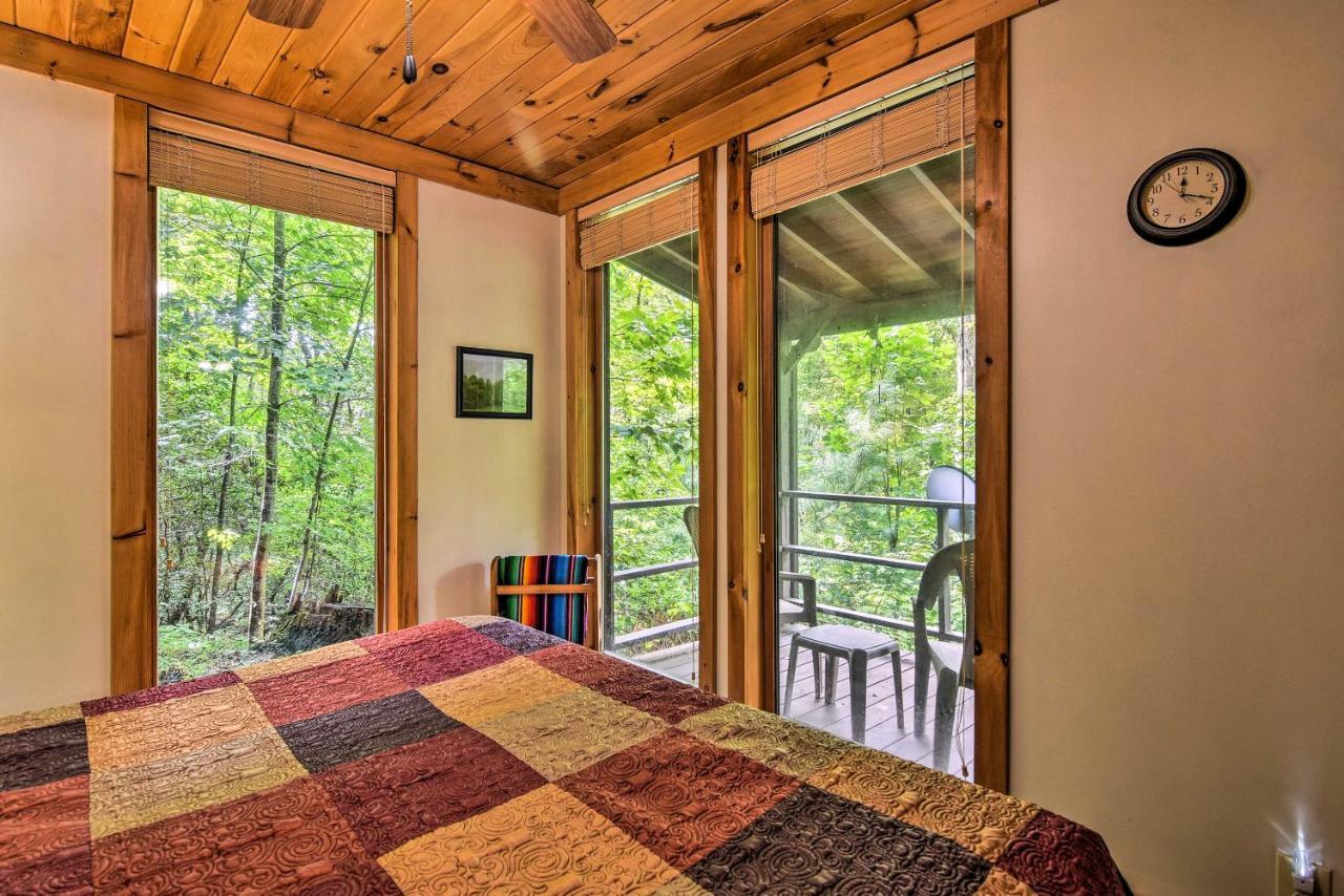 Robbinsville Cabin With Deck 3 Mi To Fontana Lake! Exterior photo