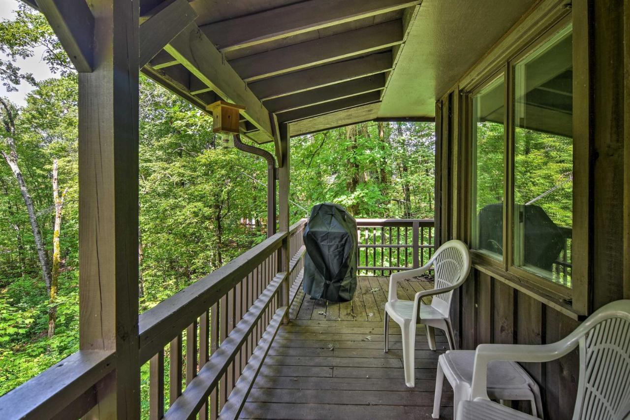 Robbinsville Cabin With Deck 3 Mi To Fontana Lake! Exterior photo